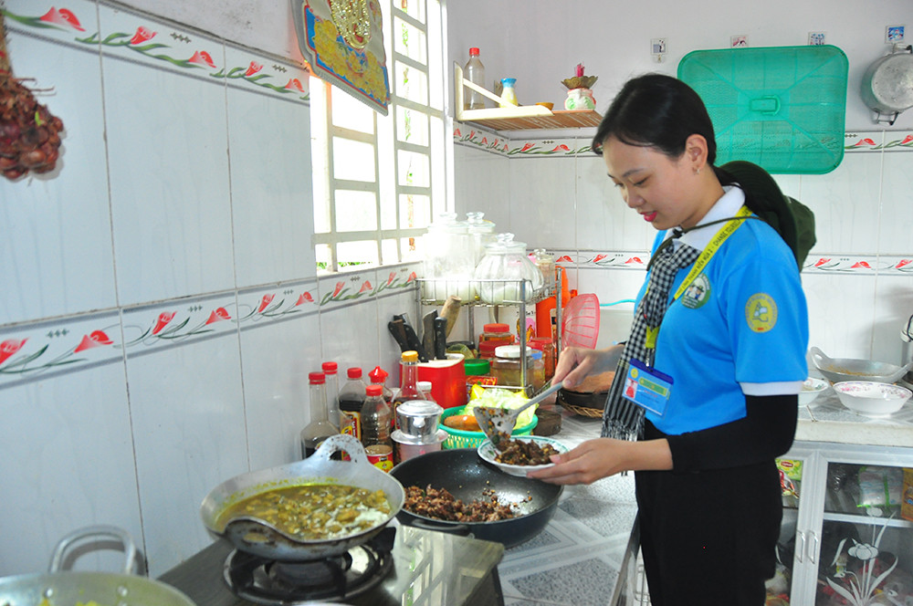 Những khoảnh khắc ấm áp của thanh niên tình nguyện ảnh 6