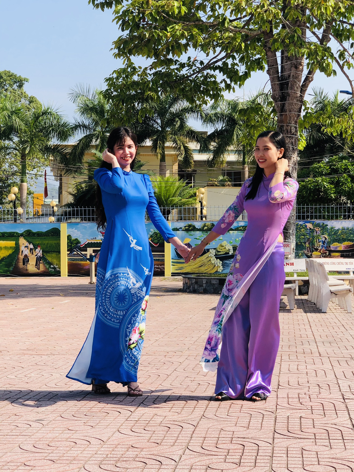 Phụ nữ Tỉnh đoàn An Giang duyên dáng với áo dài thướt tha ảnh 3