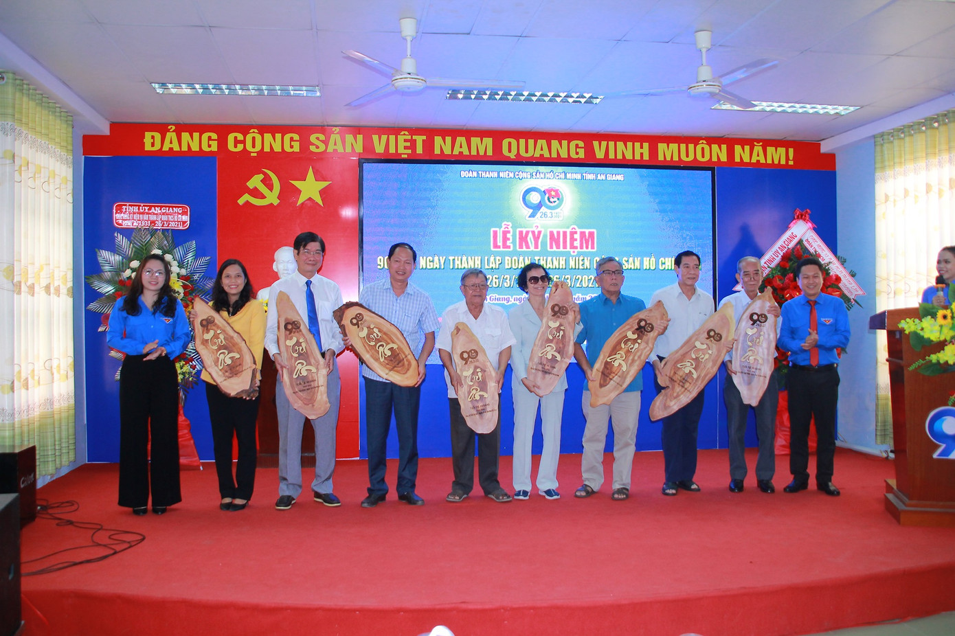 Tỉnh đoàn Nghệ An, Sóc Trăng, Hậu Giang kỷ niệm 90 năm ngày thành lập Đoàn ảnh 24