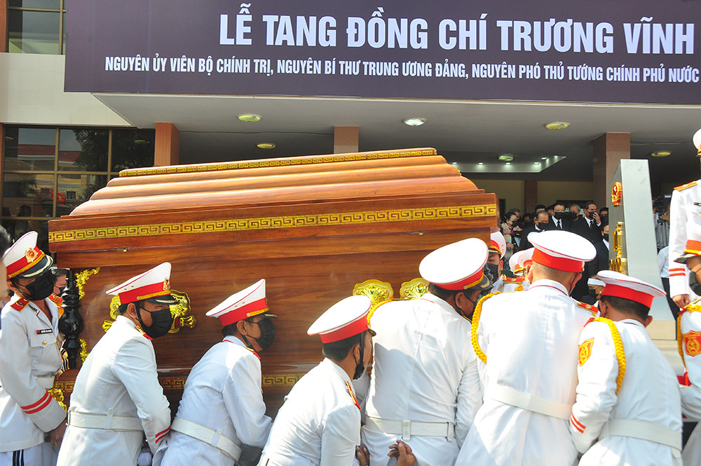 Thương tiếc tiễn đưa nguyên Phó thủ tướng Trương Vĩnh Trọng về nơi an nghỉ ảnh 14