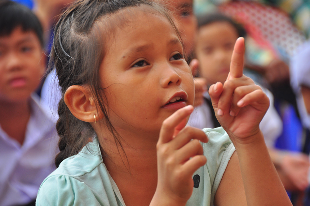 'Chuyến xe ước mơ' mang yêu thương đến với học sinh vùng sâu ảnh 10