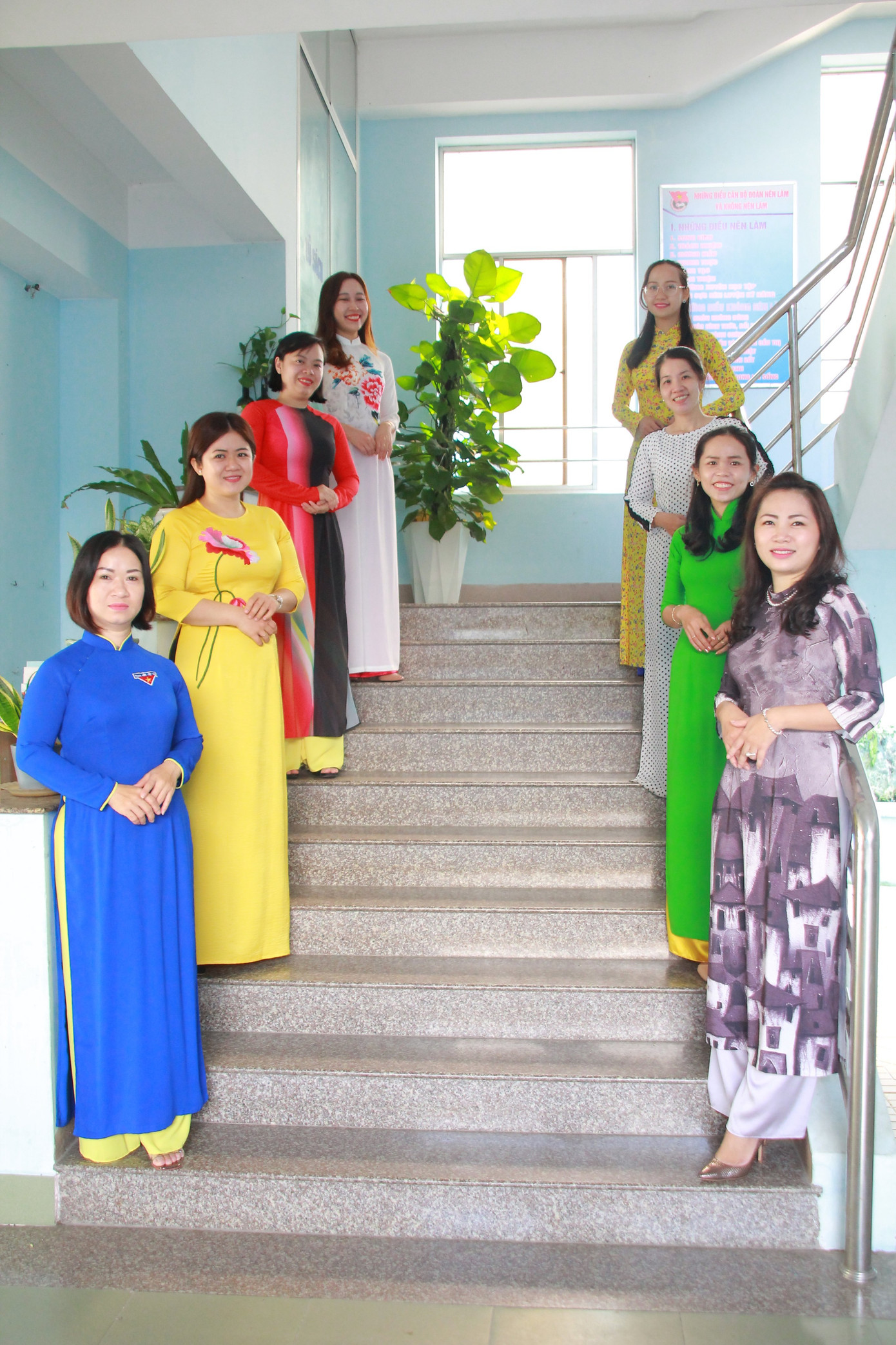 Phụ nữ Tỉnh đoàn An Giang duyên dáng với áo dài thướt tha ảnh 9