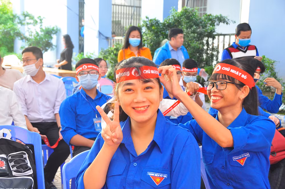 Tưng bừng Chủ nhật Đỏ tại trường đại học Trà Vinh ảnh 24