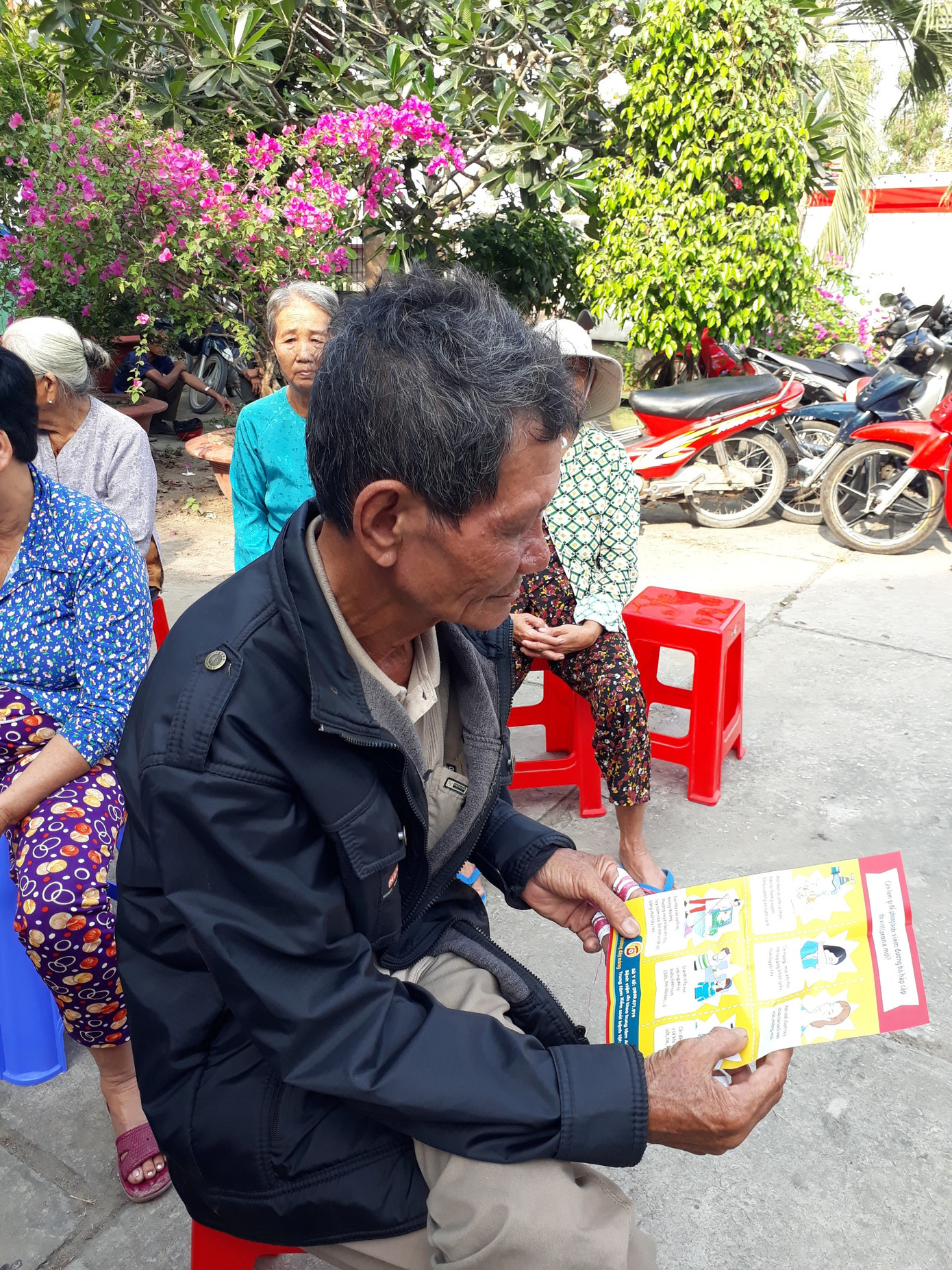 Nhiều hoạt động sáng tạo của tuổi trẻ An Giang trong phòng dịch COVID - 19 ảnh 2