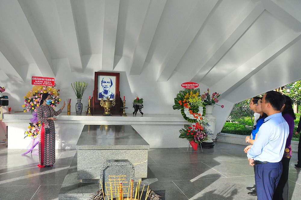 Tặng gần 1 tỷ đồng cho người dân Đồng Tháp vui xuân, đón tết ảnh 19