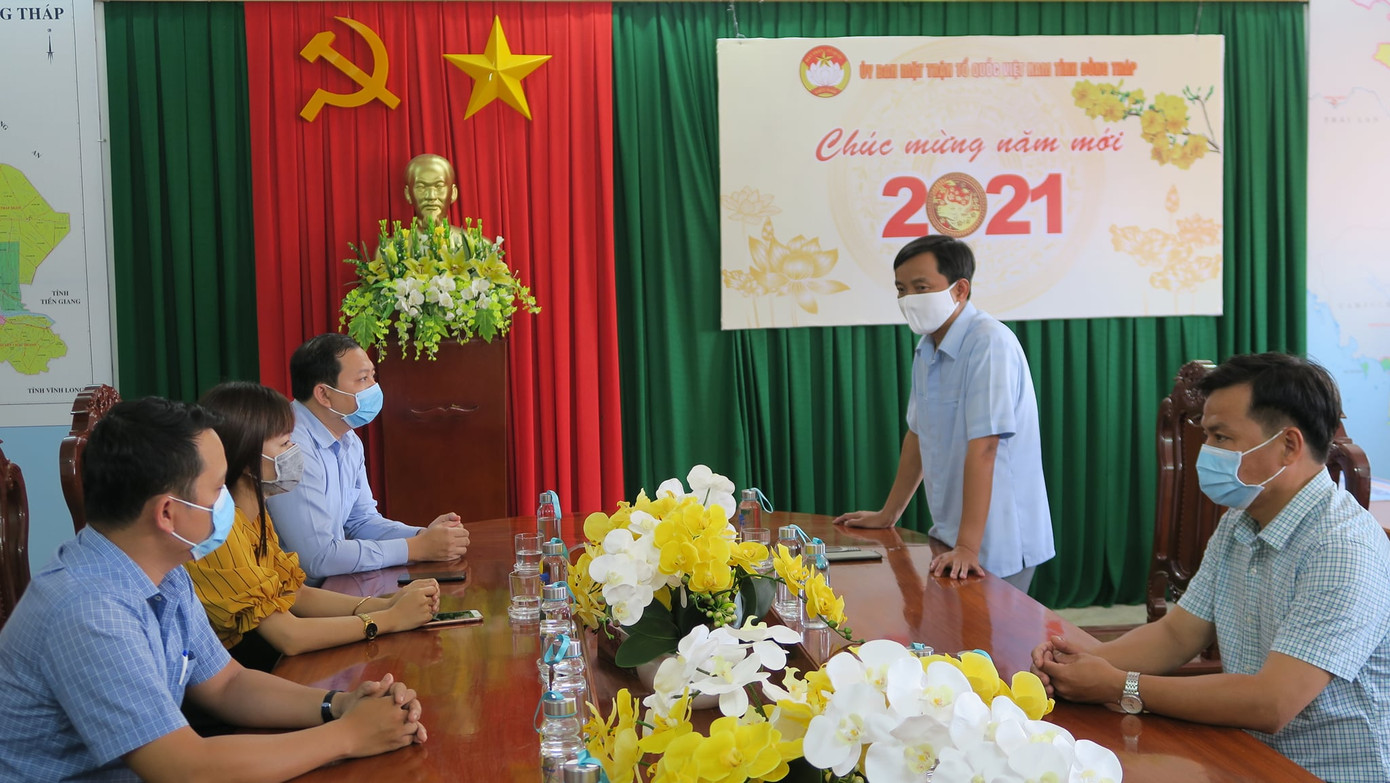 Tuổi trẻ đất Sen Hồng ủng hộ đồng bào miền Trung hơn 1,5 tỉ đồng ảnh 2