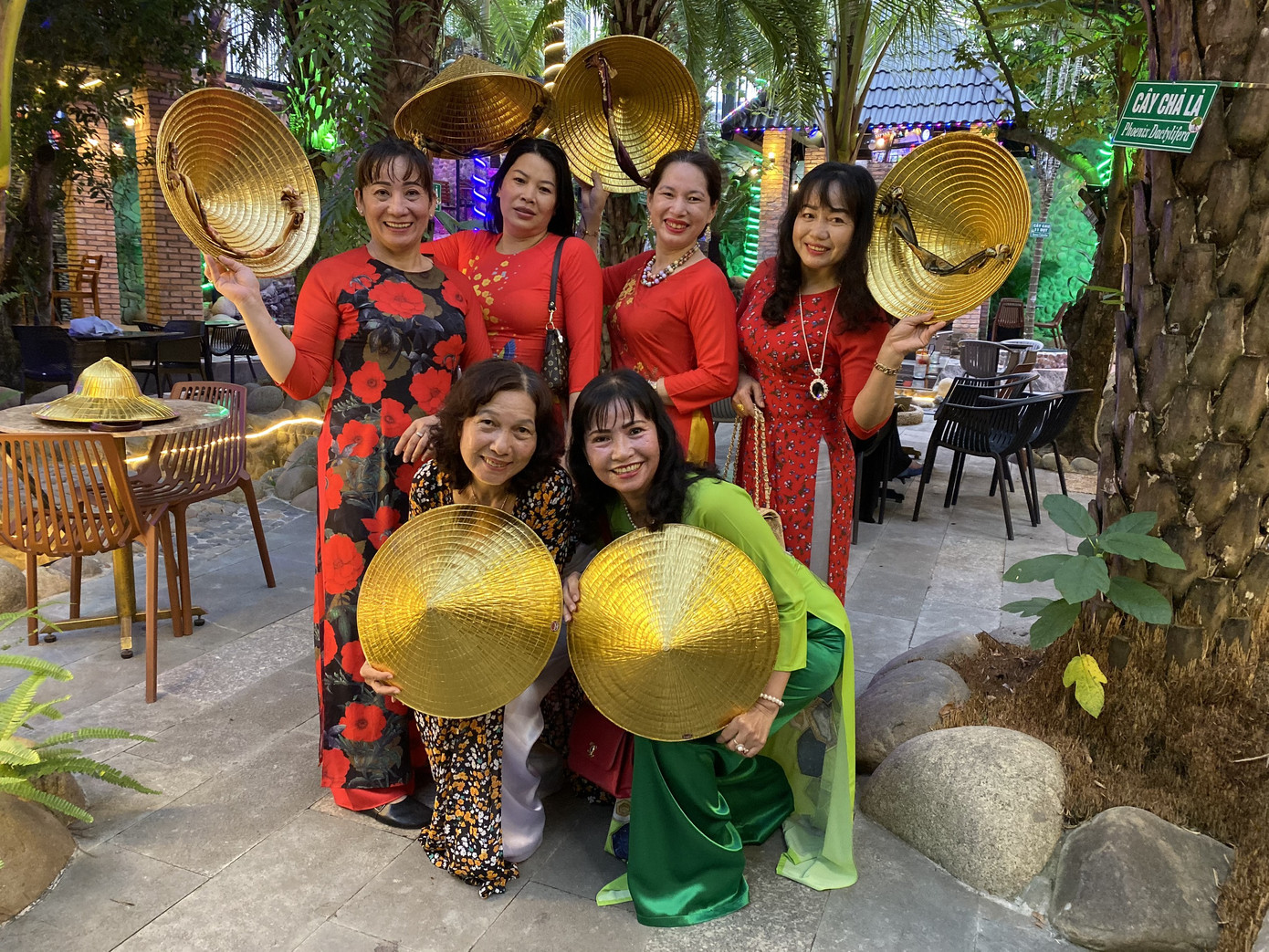 Ngôi nhà dát vàng 'độc nhất vô nhị' giữa lòng Tây Đô ảnh 3