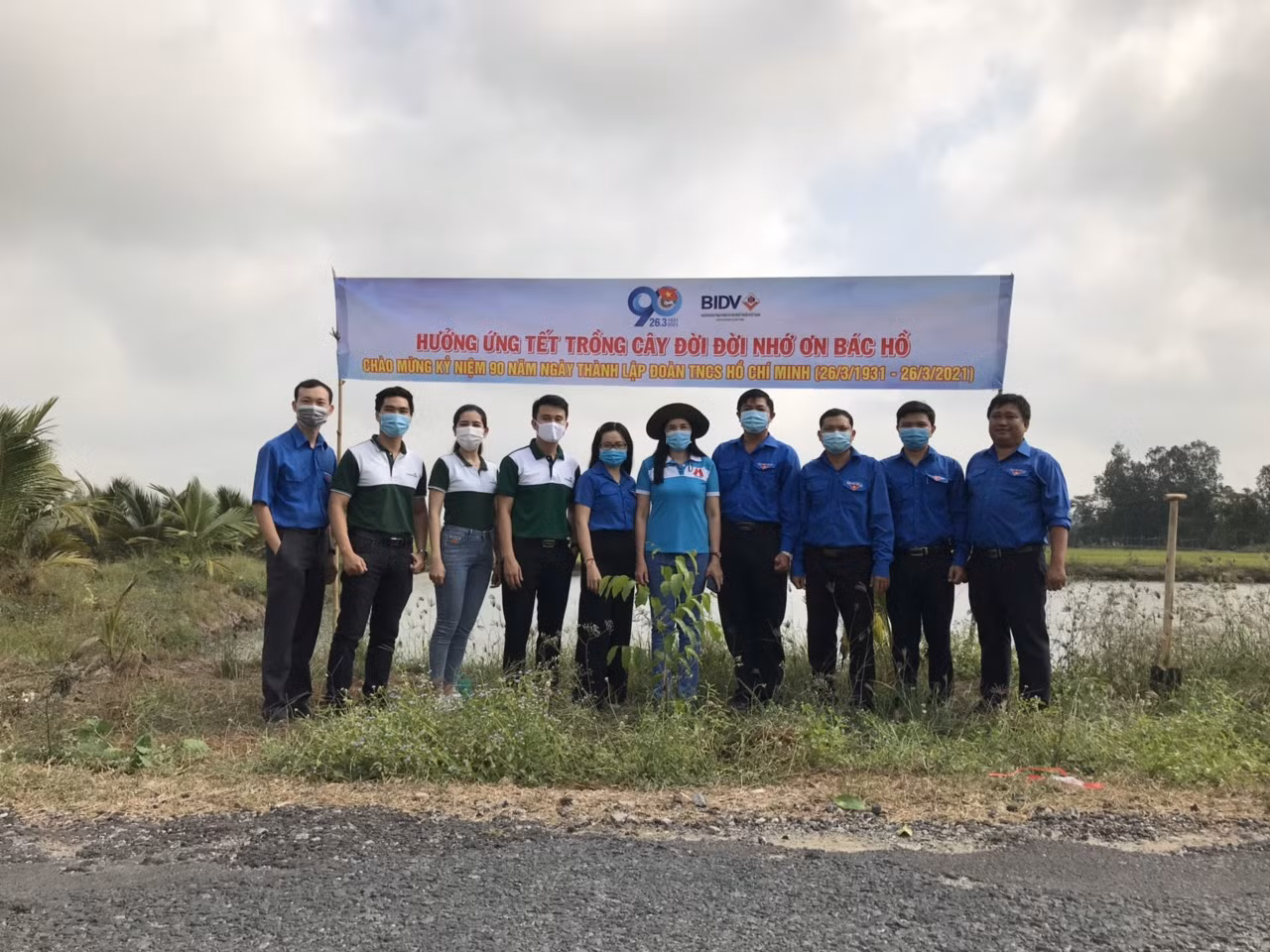 Dấu ấn của tuổi trẻ ĐBSCL trong ngày đầu Tháng thanh niên 2021 ảnh 4
