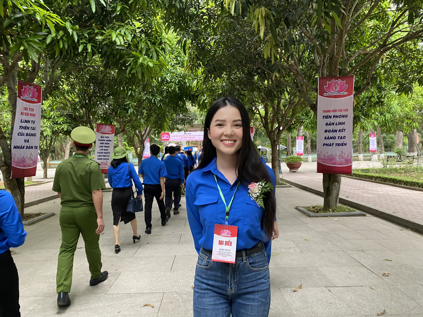 Hoa khôi Huỳnh Thúy Vi: Rèn luyện đức lẫn tài để cống hiến cho đất nước ảnh 6