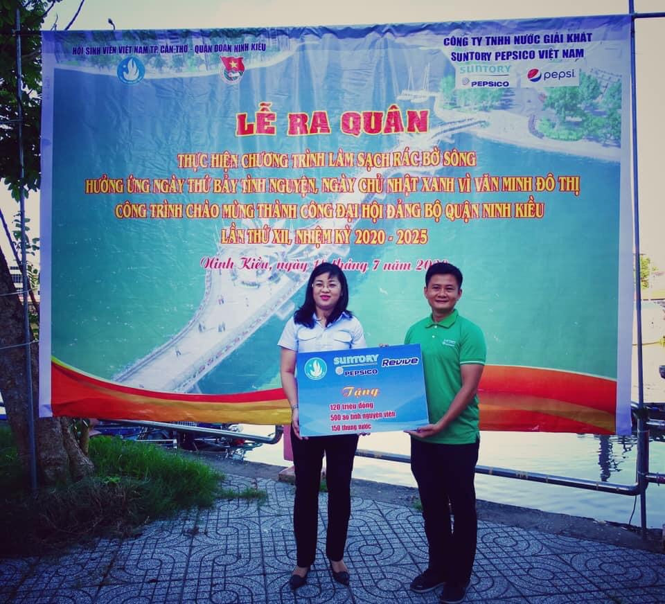 Ngày thứ 7 tình nguyện đầy ý nghĩa của bạn trẻ Cần Thơ ảnh 7