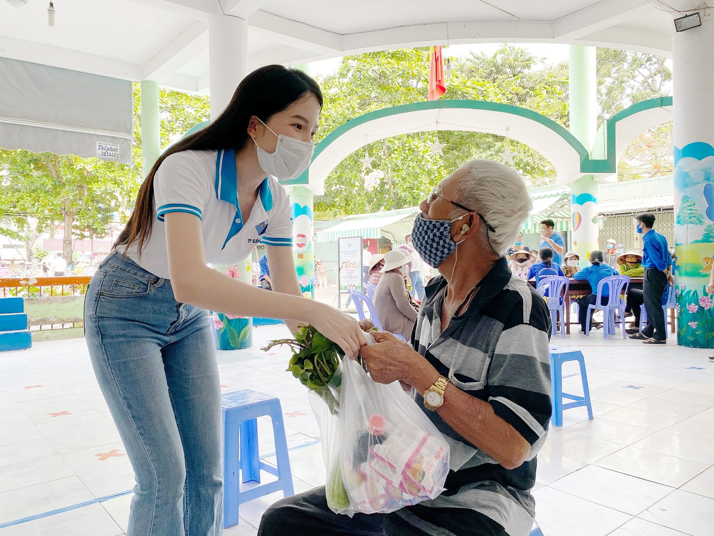 Hoa khôi Huỳnh Thuý Vi: ‘Giá trị tốt đẹp đến từ việc làm giản dị nhất’ ảnh 5