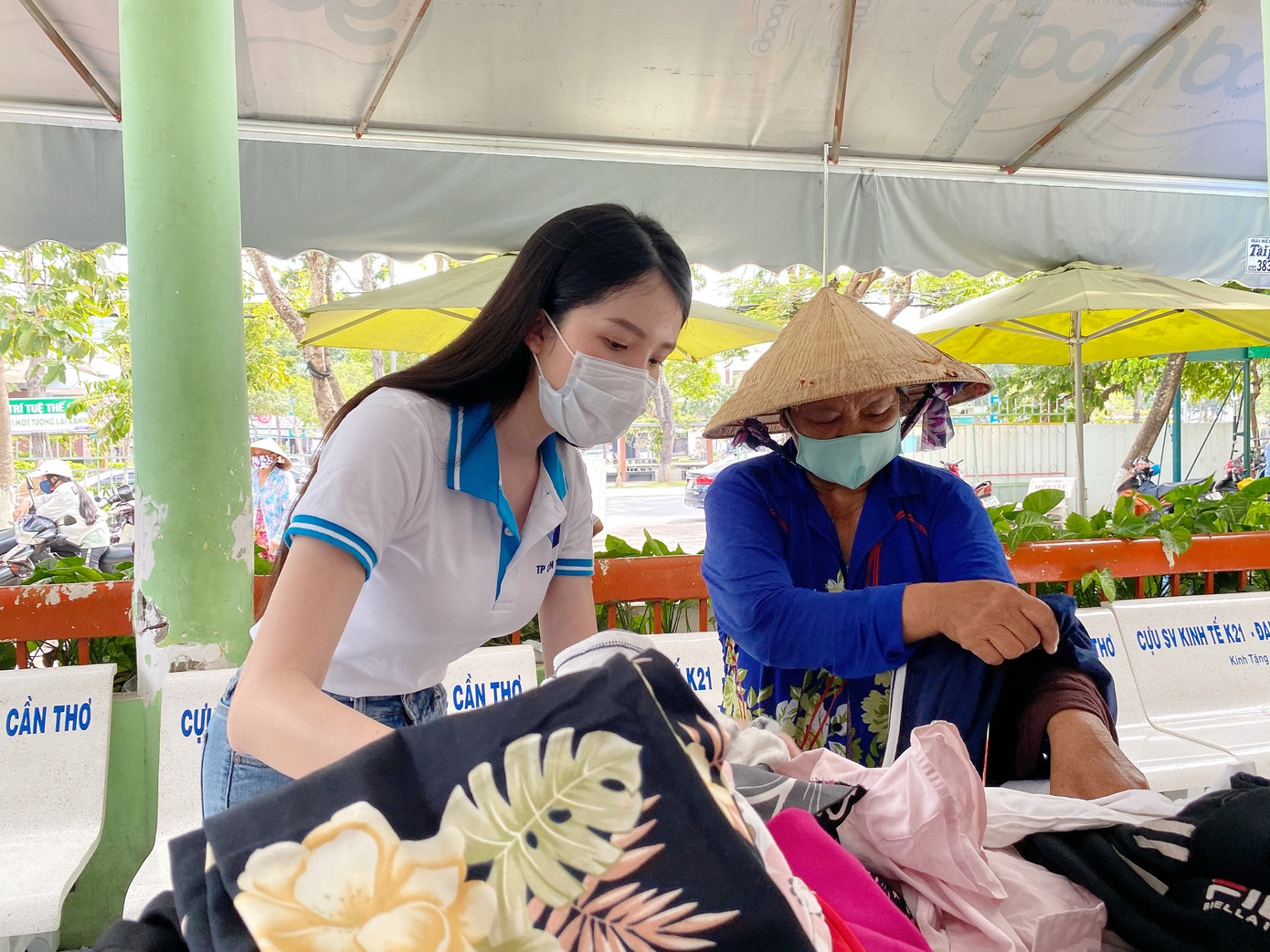 Hoa khôi Huỳnh Thuý Vi: ‘Giá trị tốt đẹp đến từ việc làm giản dị nhất’ ảnh 4