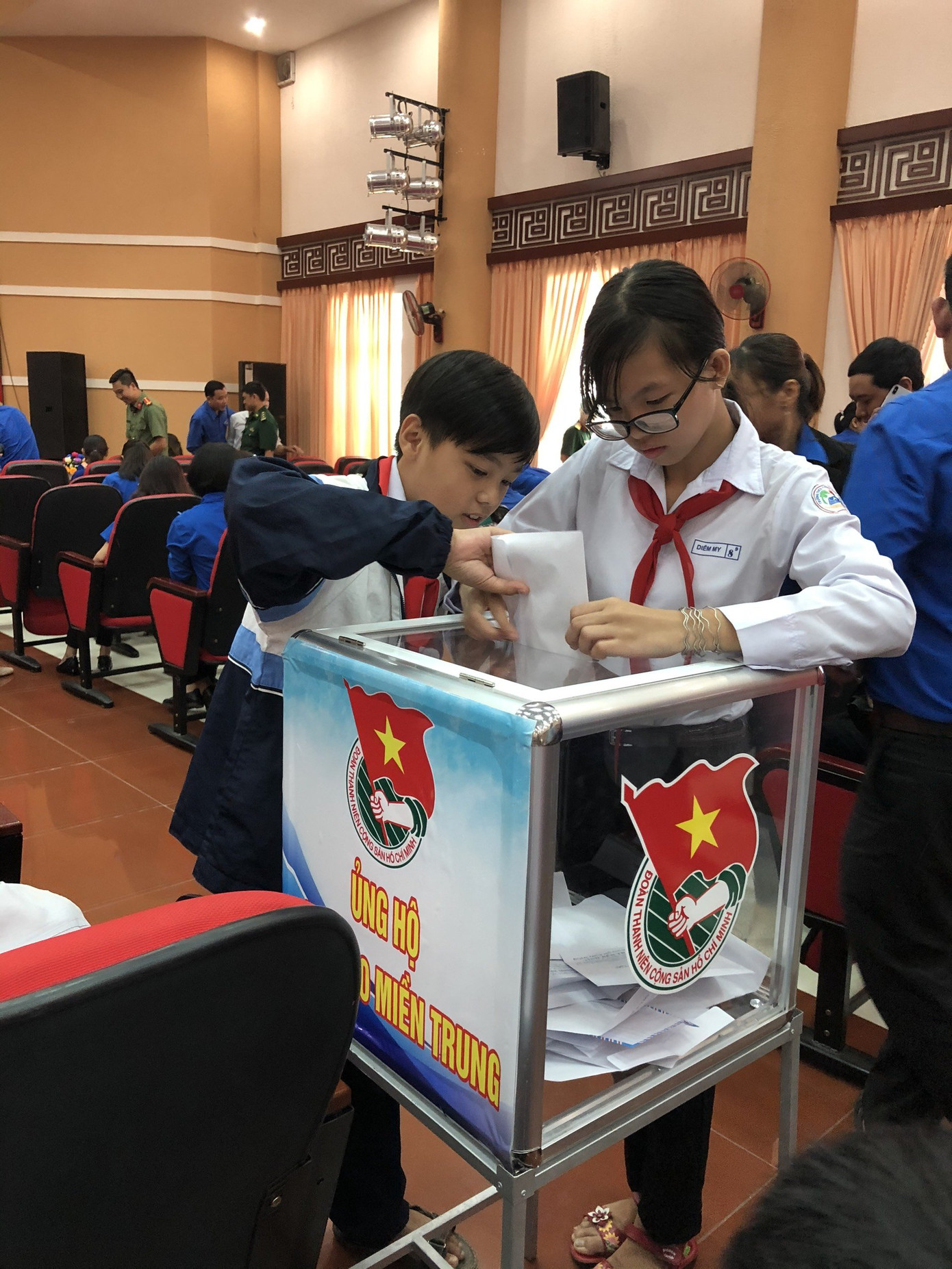 Tuổi trẻ ĐBSCL ủng hộ đồng bào lũ lụt miền Trung ảnh 3