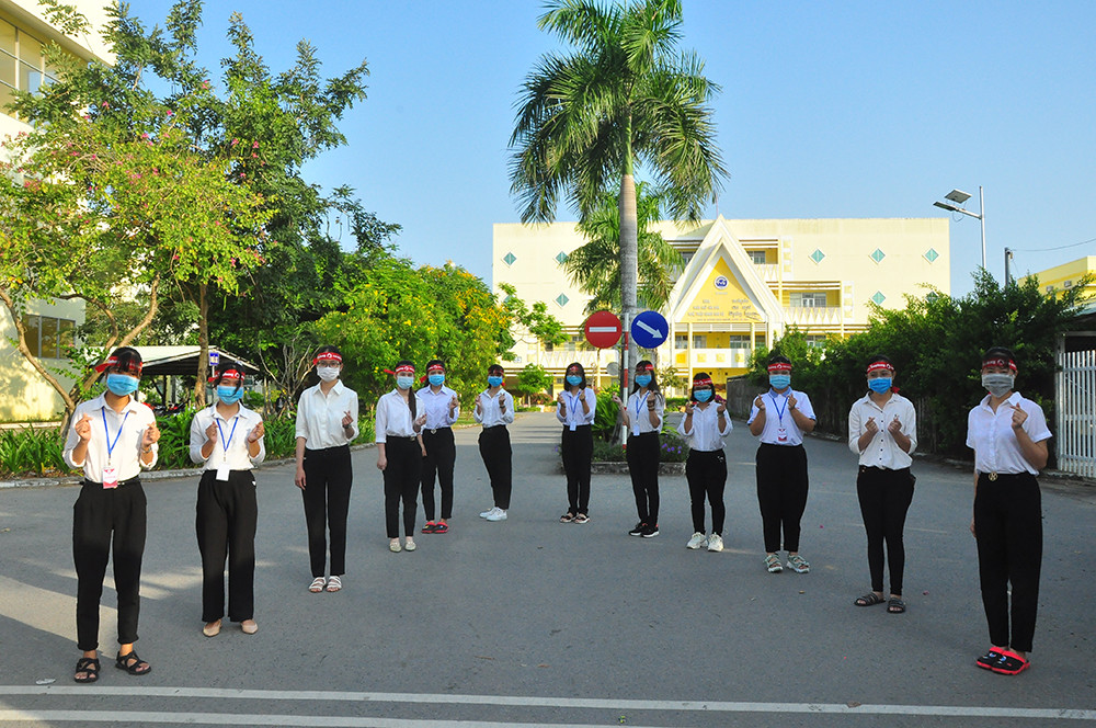 Tưng bừng Chủ nhật Đỏ tại trường đại học Trà Vinh ảnh 17