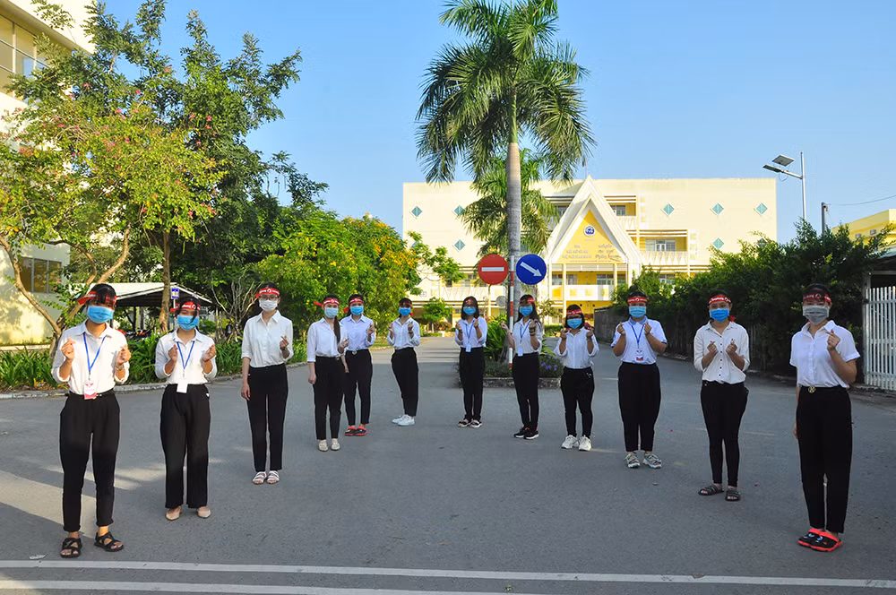 Tưng bừng Chủ nhật Đỏ tại trường đại học Trà Vinh ảnh 17