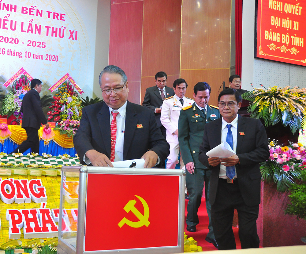 Ông Phan Văn Mãi tái đắc cử Bí thư Tỉnh ủy Bến Tre ​ ảnh 3
