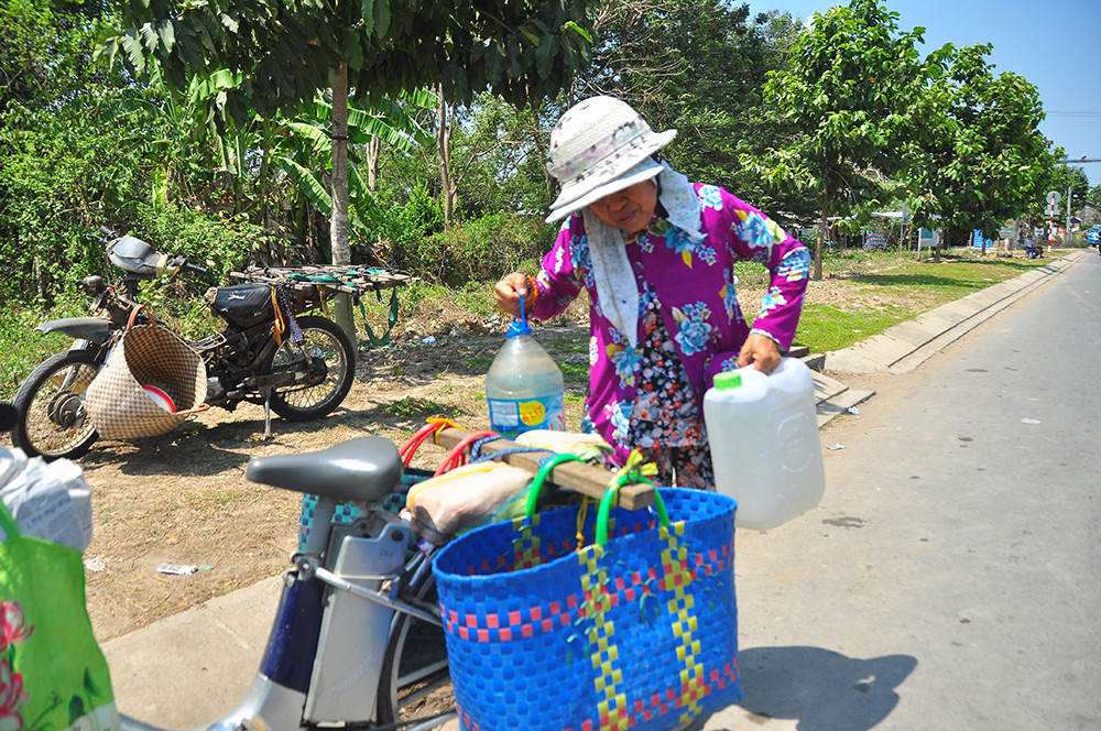 Giọt nước nghĩa tình giữa mùa hạn mặn ảnh 6