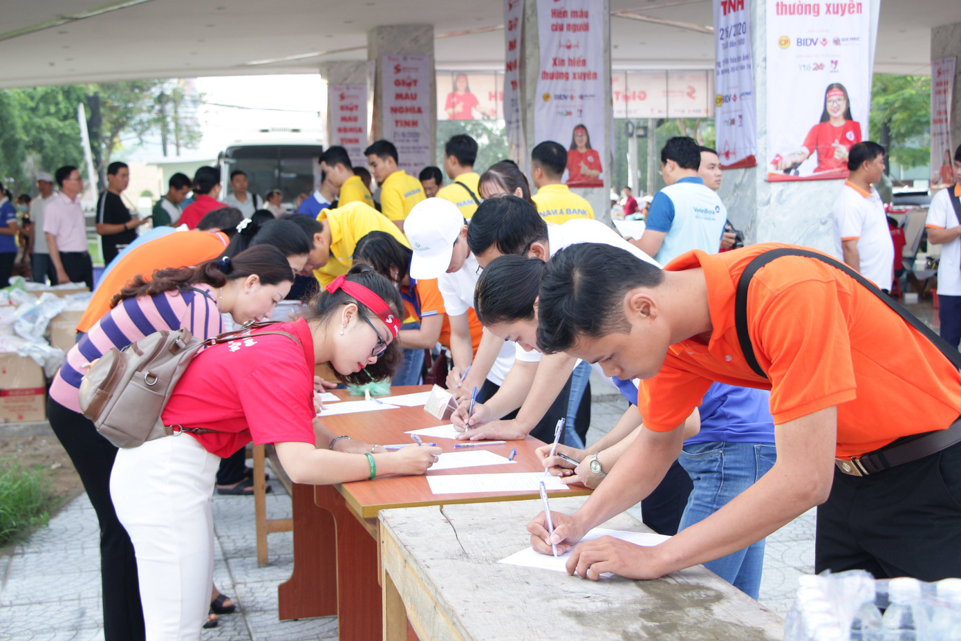 Hành trình Đỏ tiếp nhận hơn 100.000 đơn vị máu ảnh 3