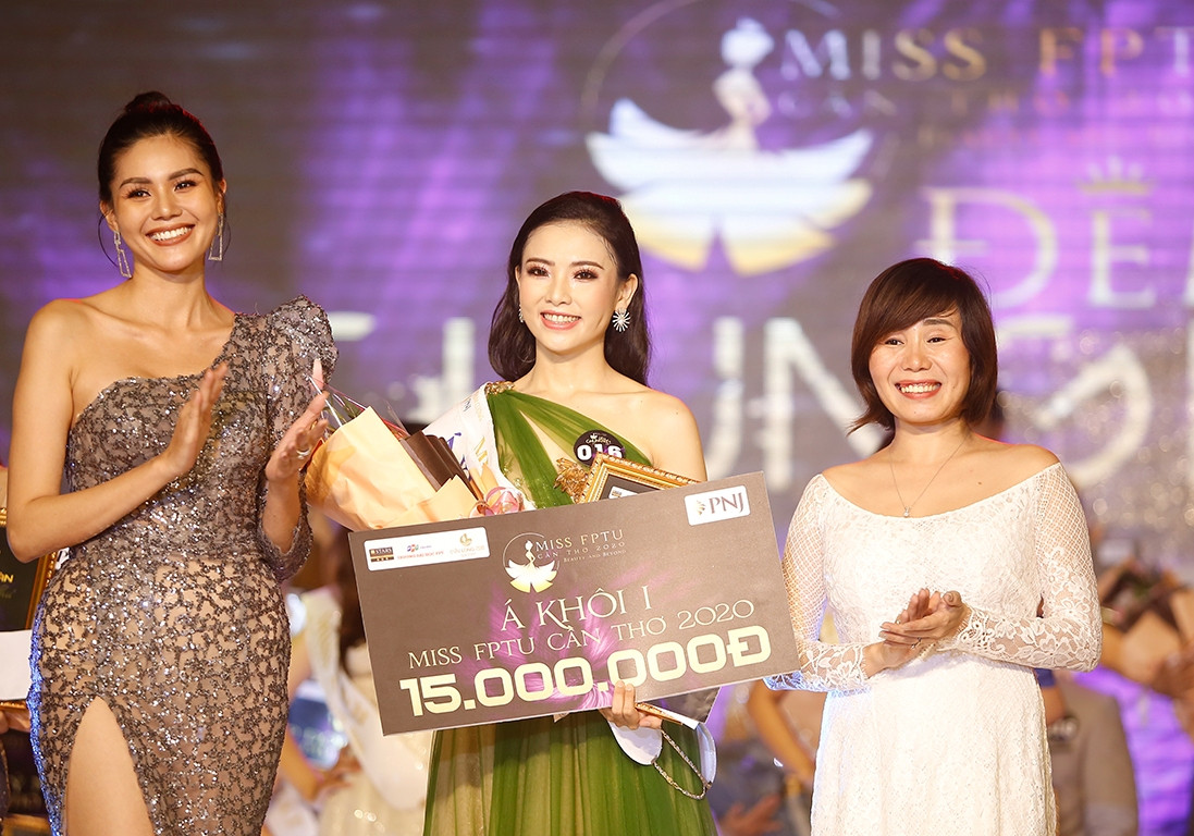 Nữ sinh ĐH FPT Cần Thơ - Đoá hướng dương rực rỡ hướng về mặt trời ảnh 7