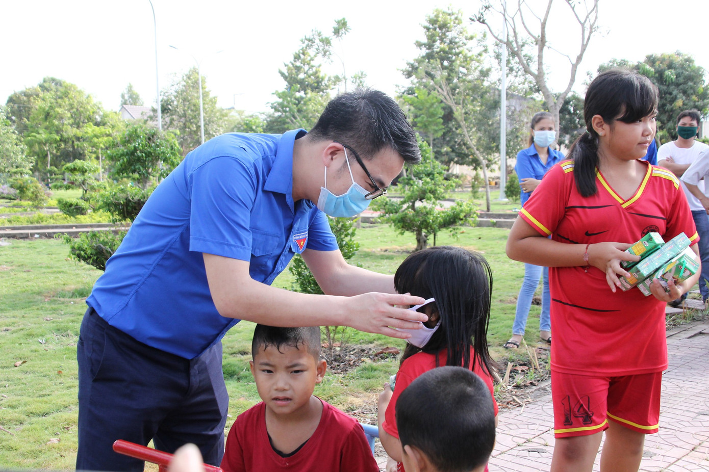 Nhiều hoạt động ý nghĩa 'Tháng Ba biên giới' tại An Giang ảnh 4