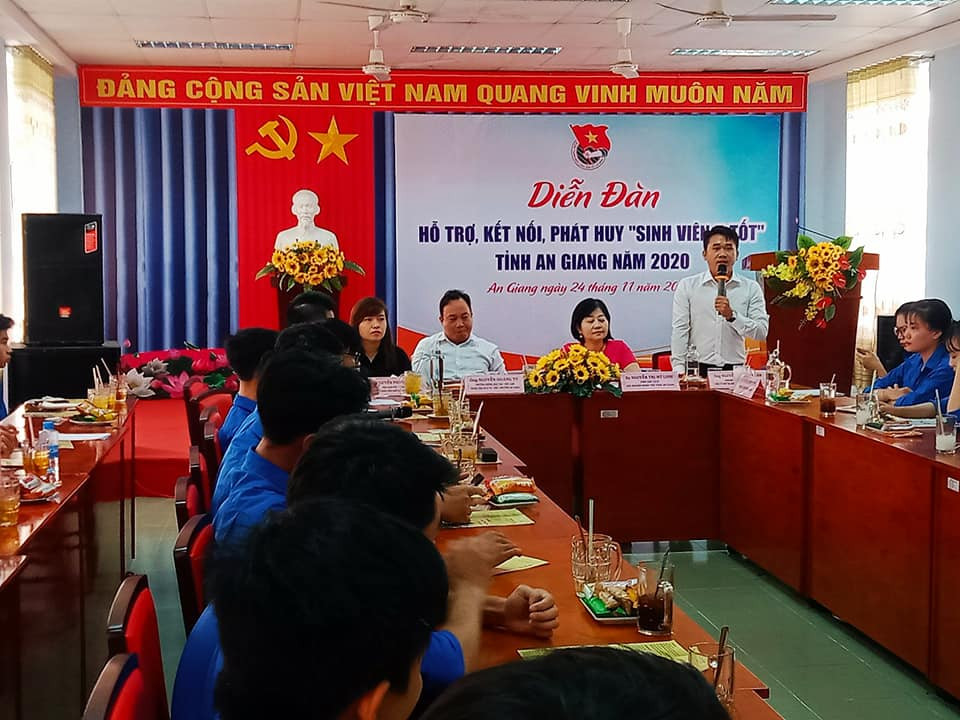 'Sinh viên 5 tốt' đóng góp trí tuệ cho đất nước ảnh 3