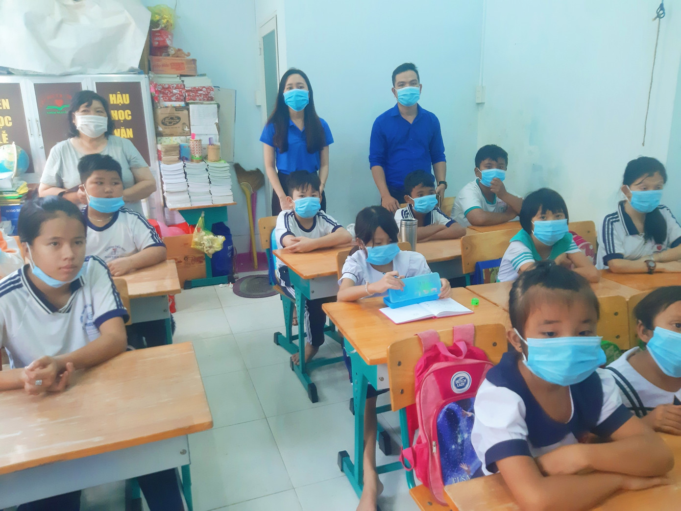 Tỉnh đoàn An Giang mang niềm vui đến trẻ em cơ nhỡ dịp năm mới ảnh 4