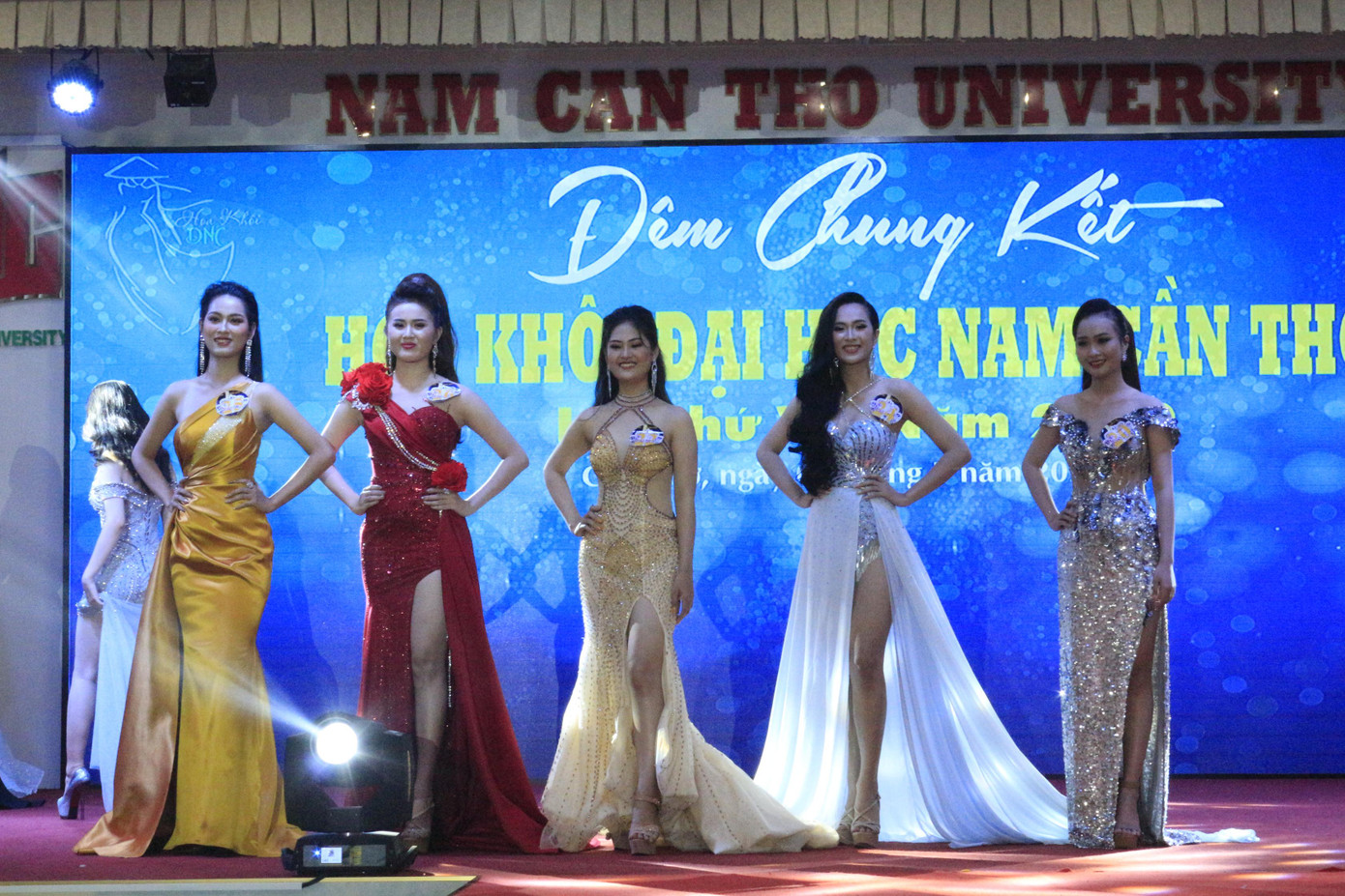 Nữ sinh Lê Thị Tường Vy đăng quang Hoa khôi đại học Nam Cần Thơ ảnh 10