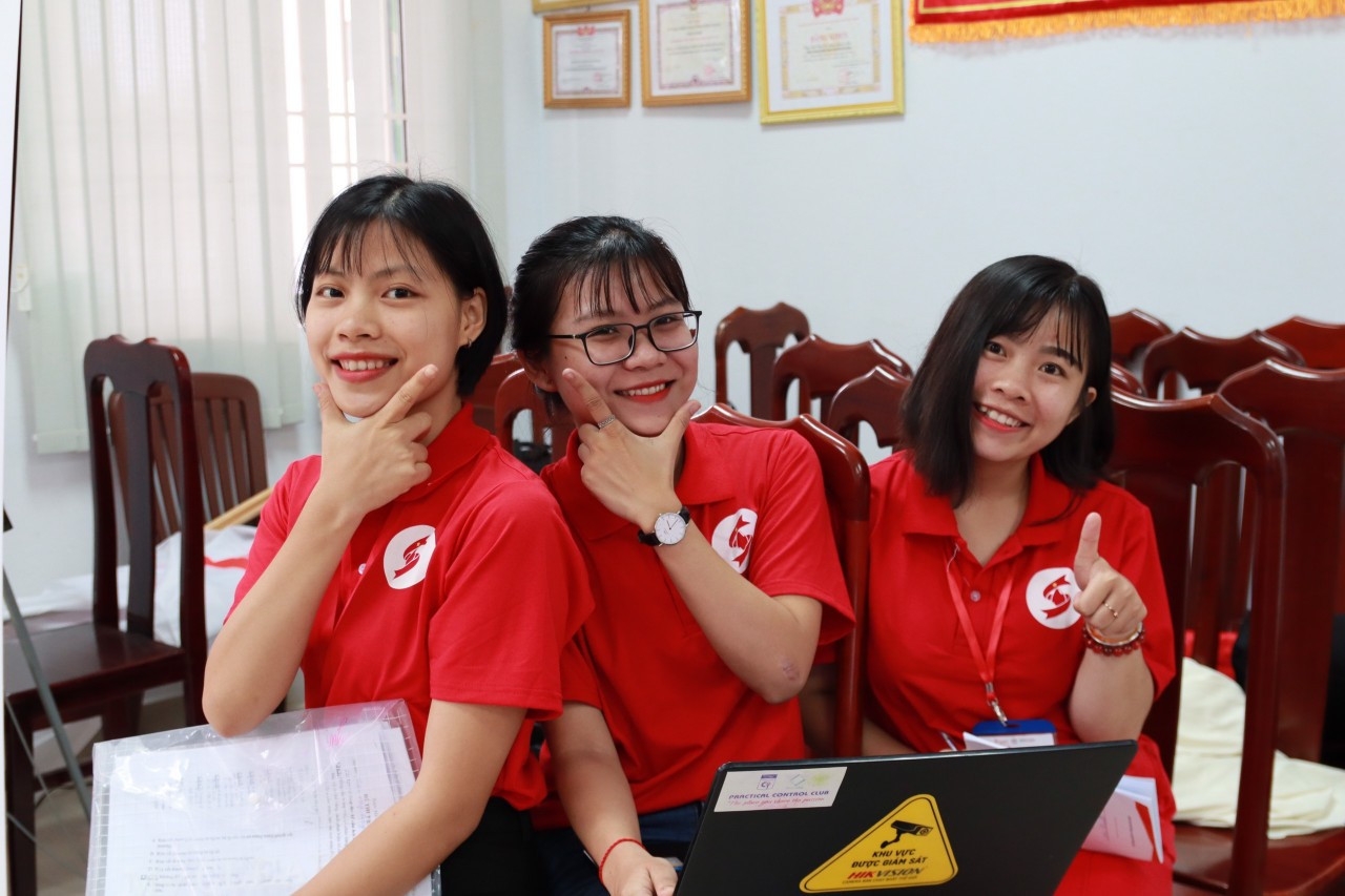 Nữ thạc sỹ dân tộc Tày tình nguyện đi khắp cả nước tuyên truyền hiến máu ảnh 4