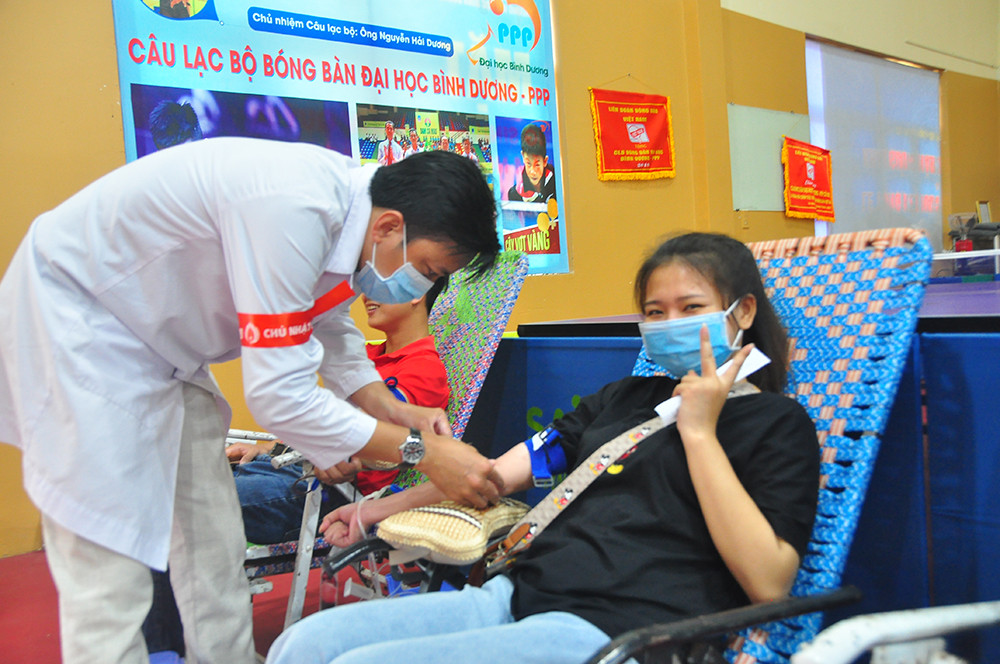 Tưng bừng Chủ nhật Đỏ tại Cà Mau ảnh 5