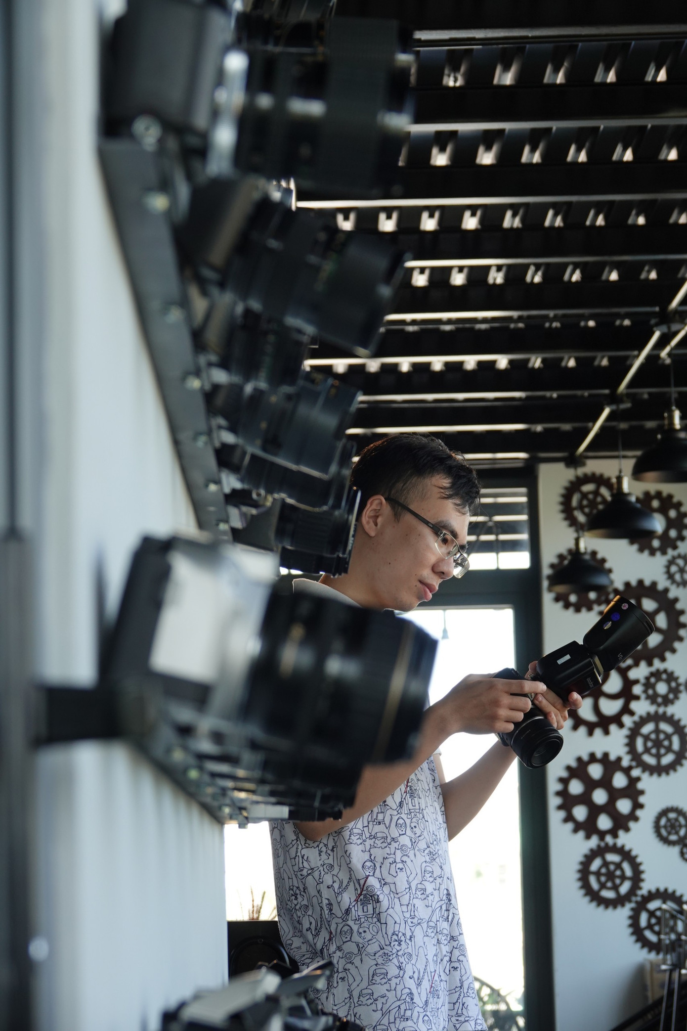 Lóa mắt với bộ sưu tập 600 máy ảnh của chàng trai ở miền Tây ảnh 11