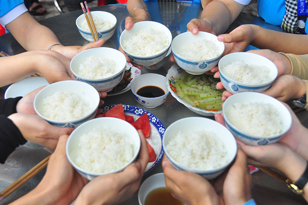 Những khoảnh khắc ấm áp của thanh niên tình nguyện ảnh 11