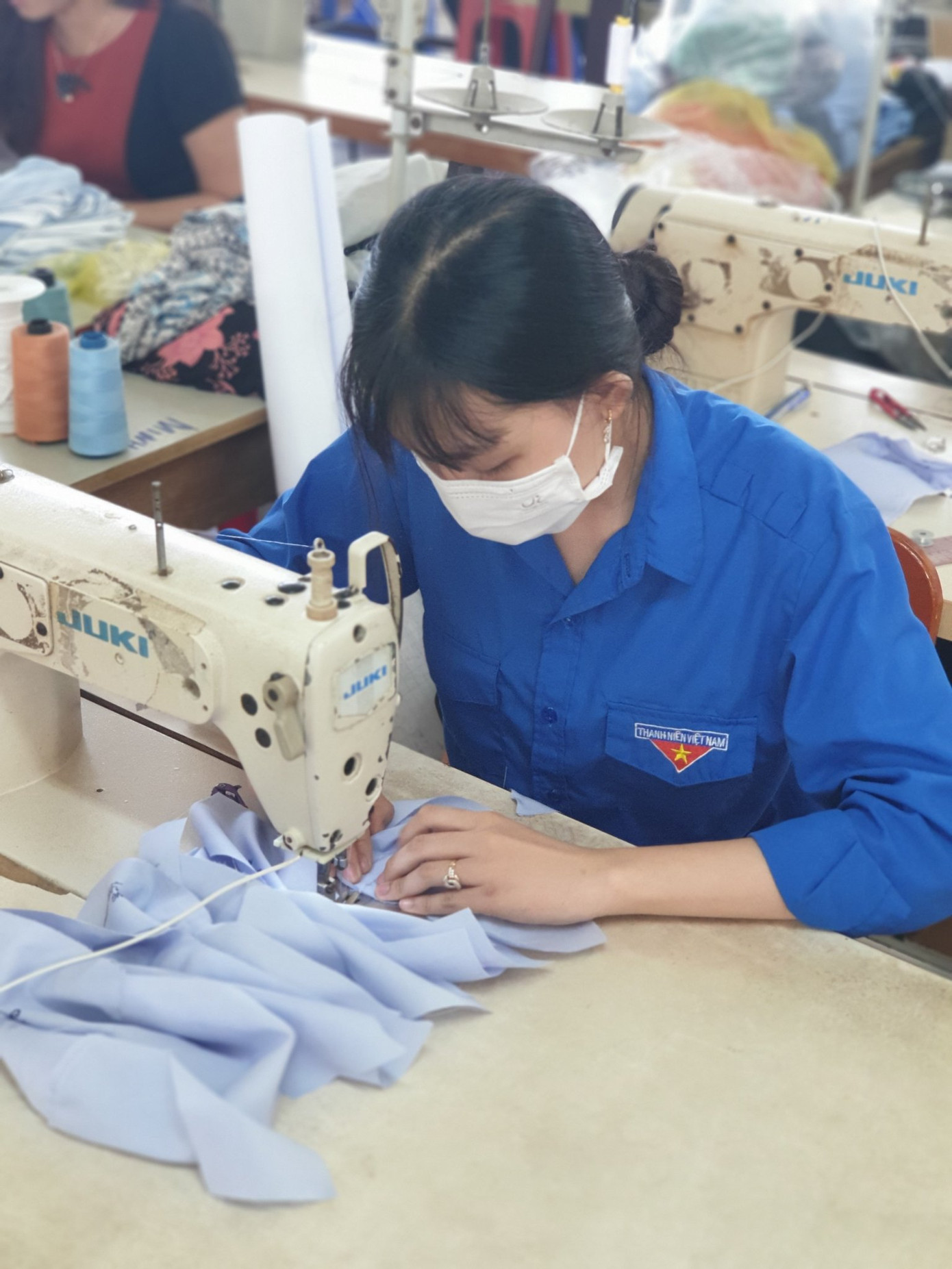 An Giang: May 5000 khẩu trang tặng sinh viên và người dân ảnh 3