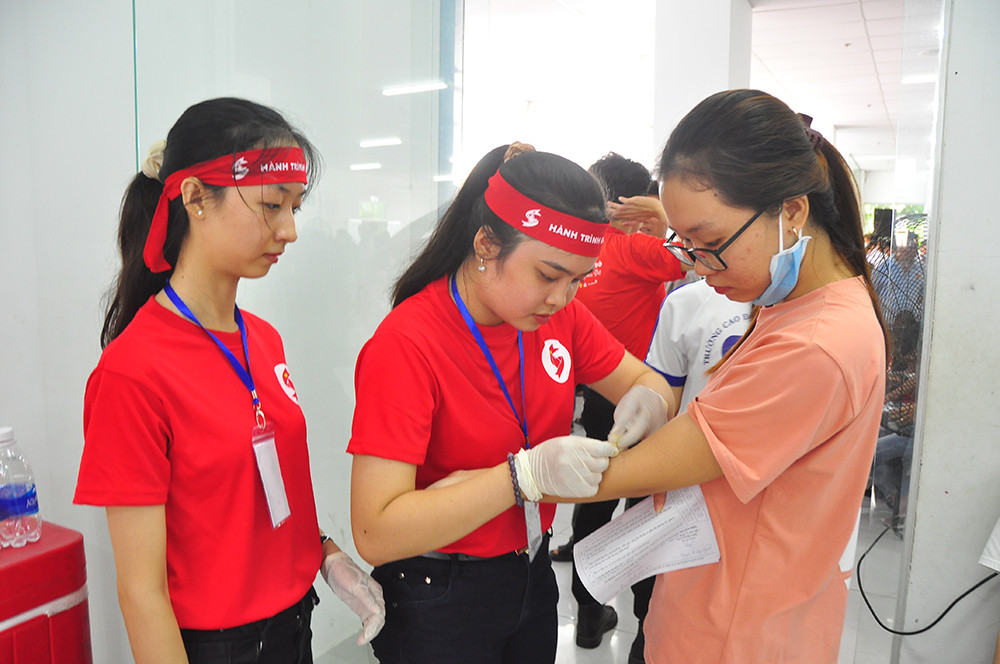 Tưng bừng Ngày hội sắc đỏ Tây Đô ảnh 6