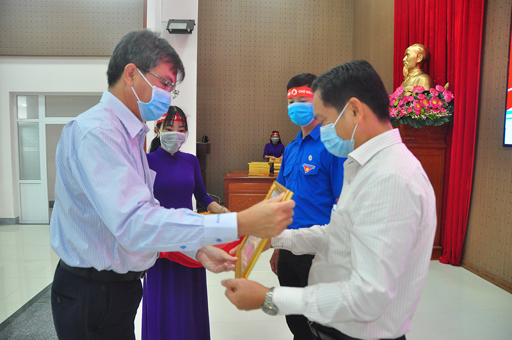 Lan tỏa 'Chủ nhật Đỏ' tại Kiên Giang ảnh 10