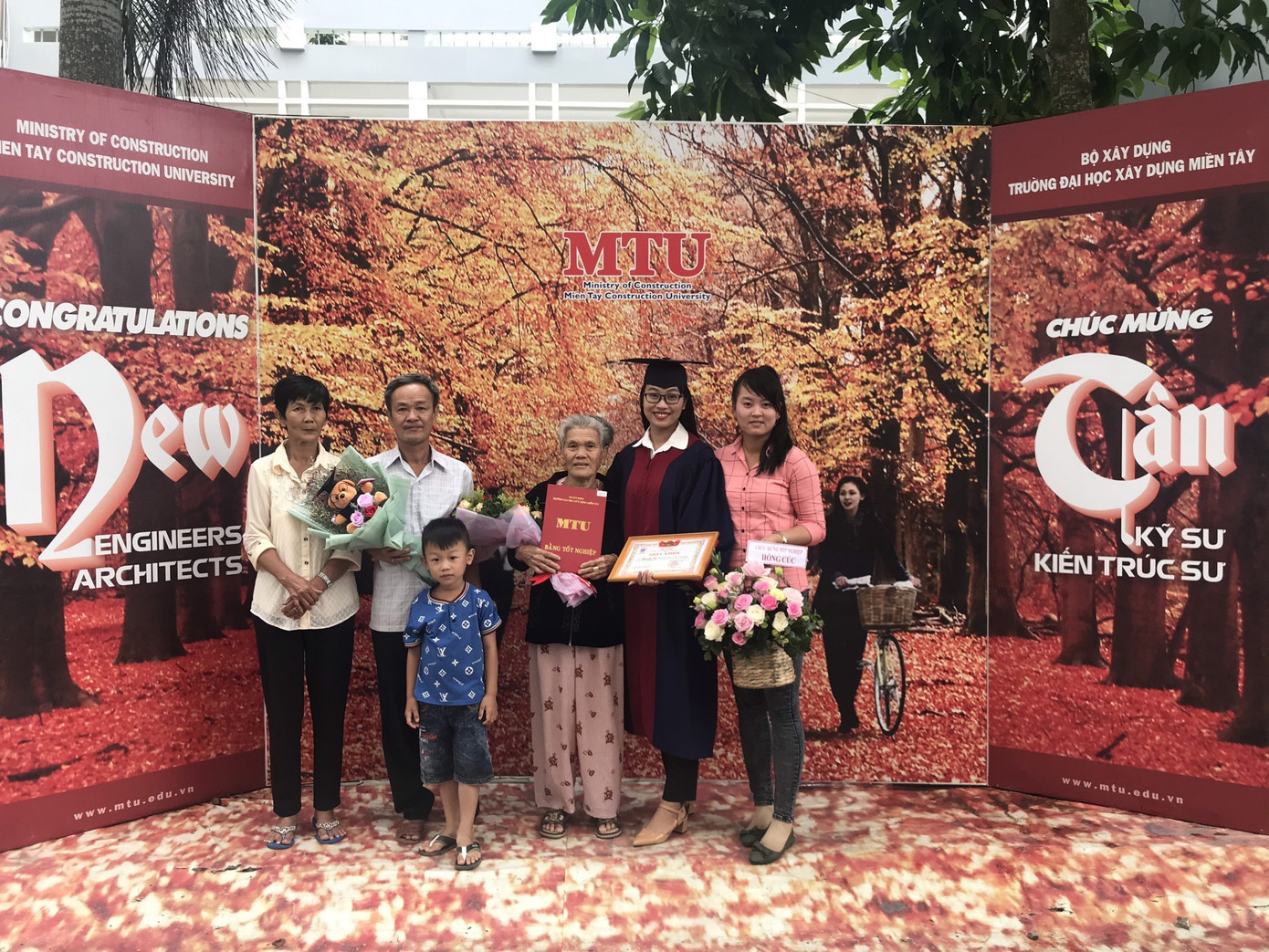 Nữ sinh Vĩnh Long mê hoạt động Đoàn với thành tích 'khủng' đáng ngưỡng mộ ảnh 12