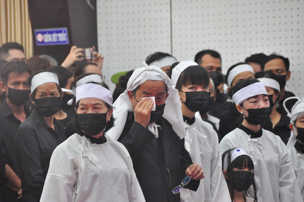 Thương tiếc tiễn đưa nguyên Phó thủ tướng Trương Vĩnh Trọng về nơi an nghỉ ảnh 8