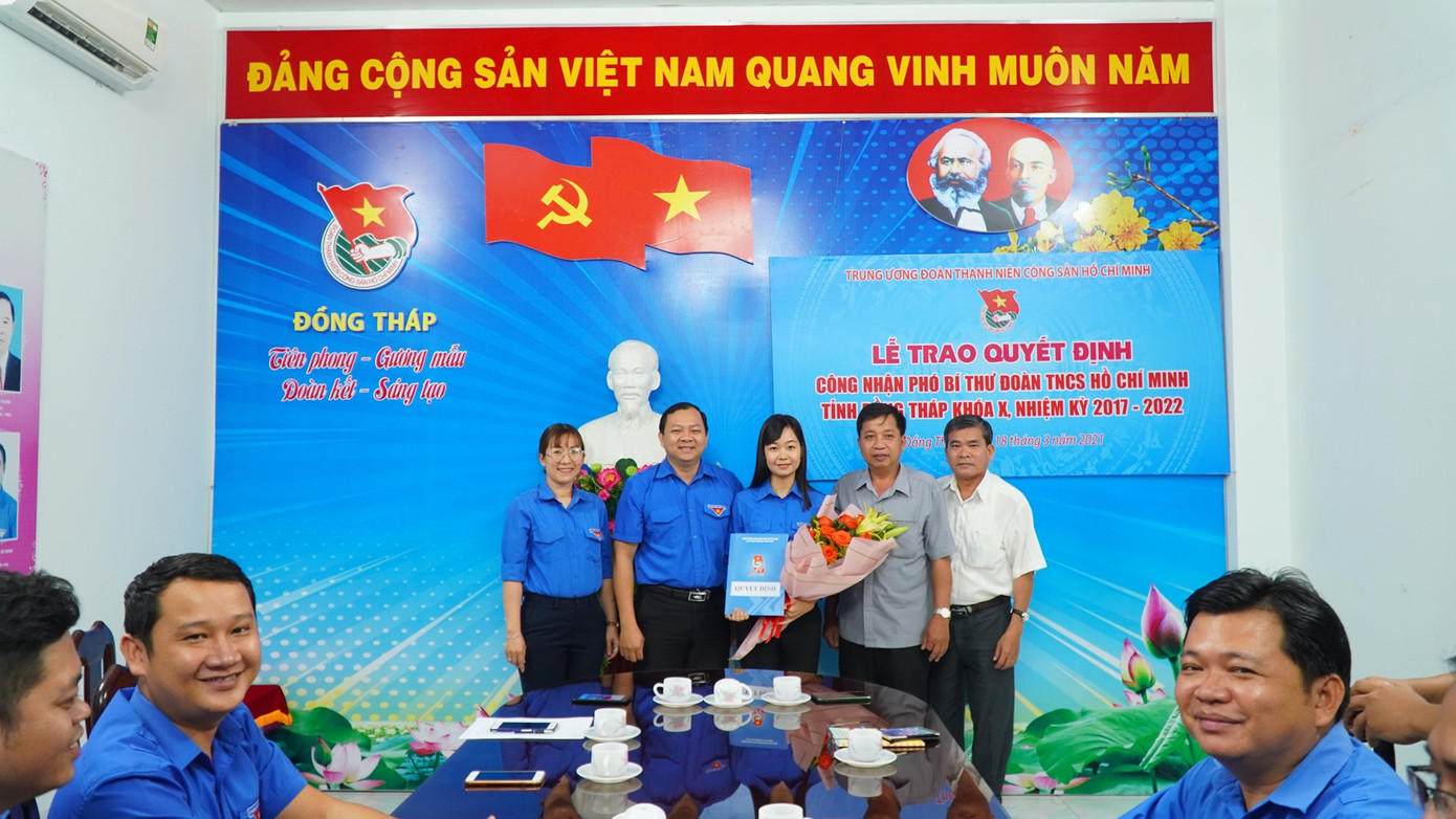 Chị Nguyễn Thị Thúy Lam nhận quyết định làm Phó Bí thư Tỉnh đoàn Đồng Tháp ảnh 2