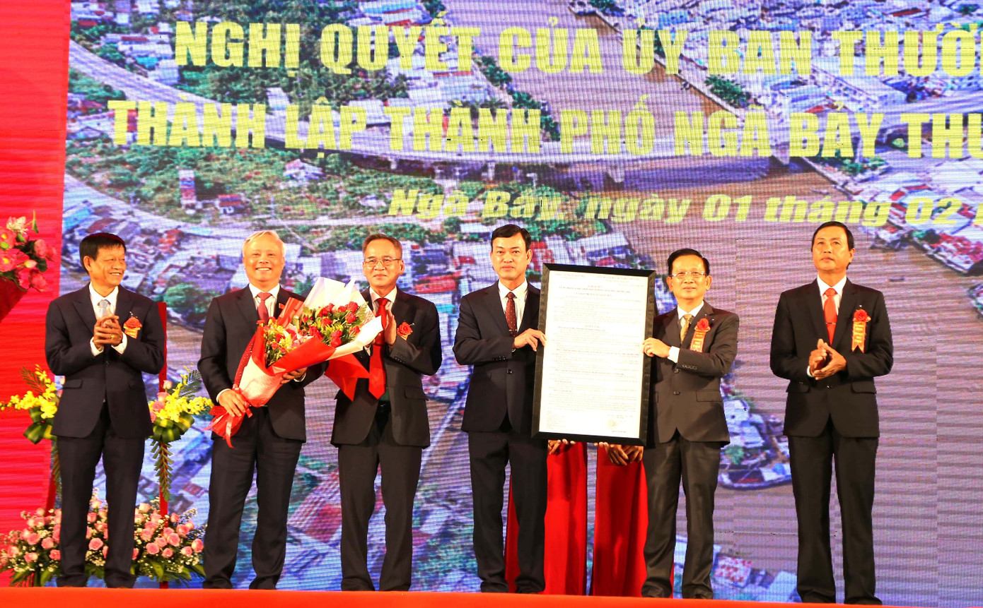 Thị xã Ngã Bảy trở thành thành phố ảnh 2