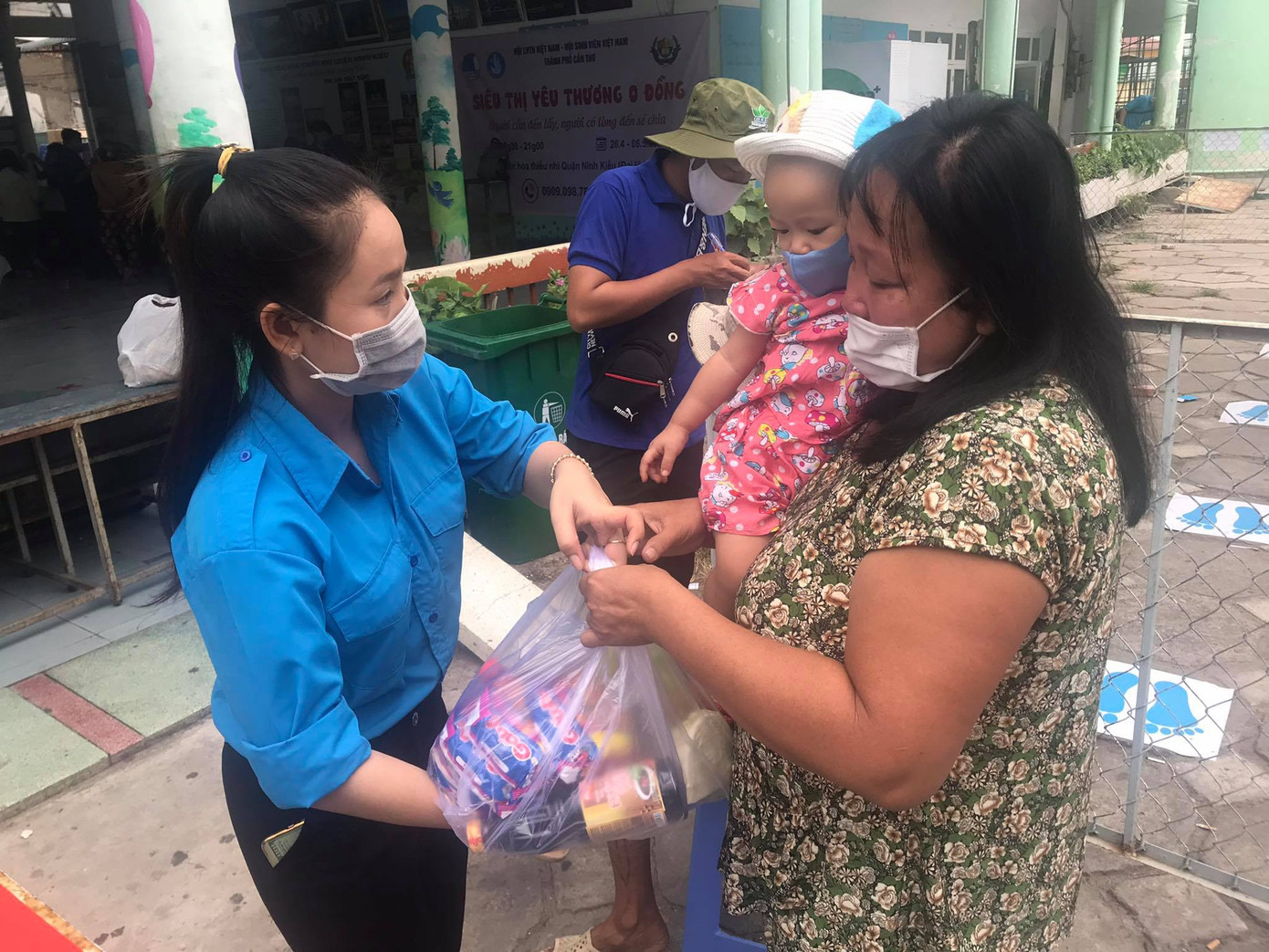 Nữ Bí thư Đoàn 9X duyên dáng, mê thiện nguyện ảnh 11