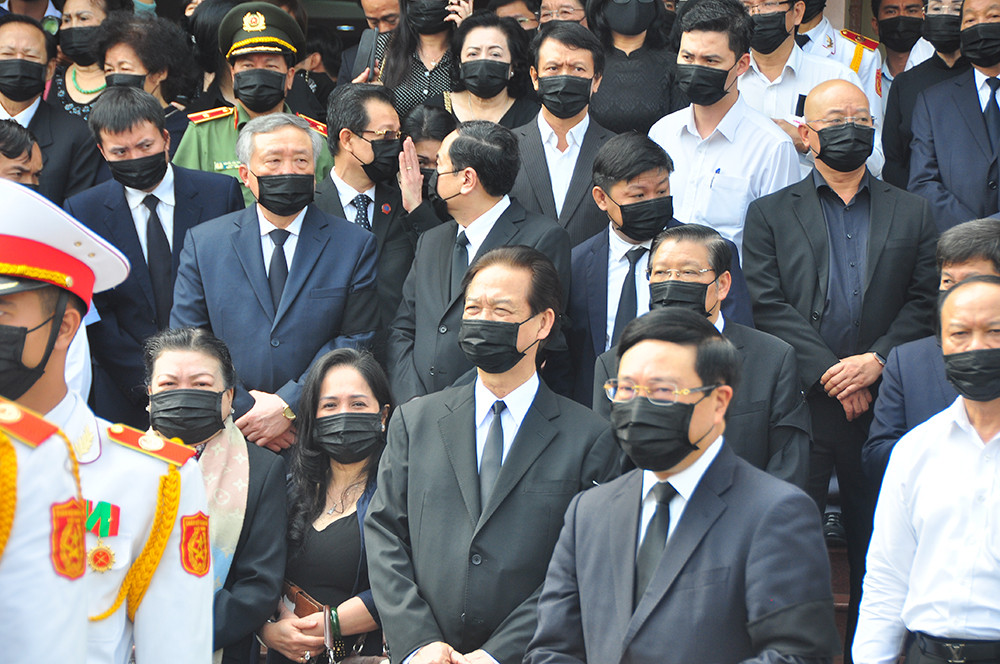 Thương tiếc tiễn đưa nguyên Phó thủ tướng Trương Vĩnh Trọng về nơi an nghỉ ảnh 18