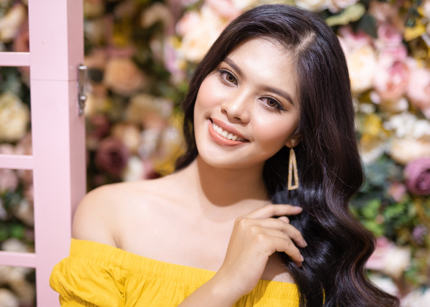 Nữ sinh du lịch Cần Thơ muốn mang vẻ đẹp đất nước đến với bạn bè thế giới ảnh 2