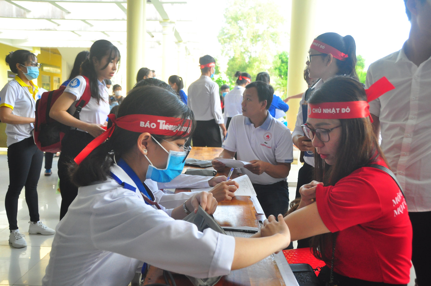 Tưng bừng Chủ nhật Đỏ tại trường đại học Trà Vinh ảnh 8