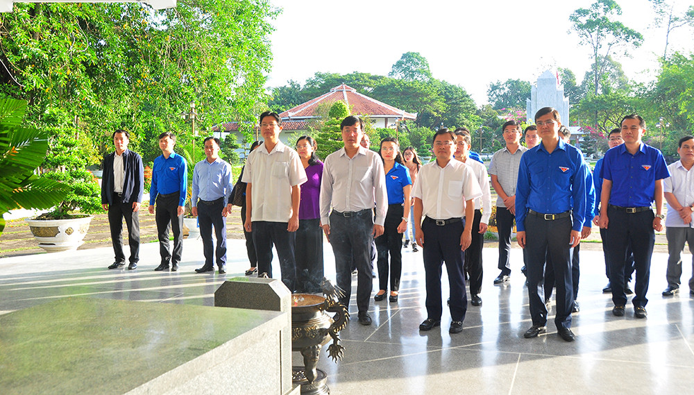 Tặng gần 1 tỷ đồng cho người dân Đồng Tháp vui xuân, đón tết ảnh 14