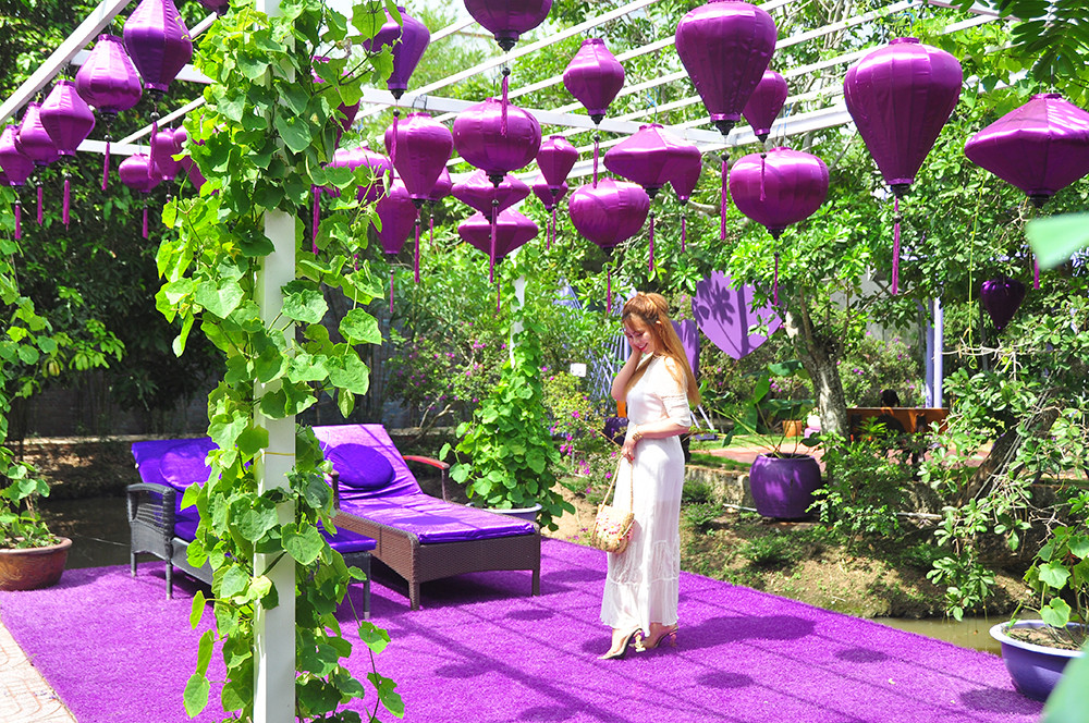 Căn nhà màu tím độc đáo ở Cần Thơ hút khách đến 'check-in' ảnh 12
