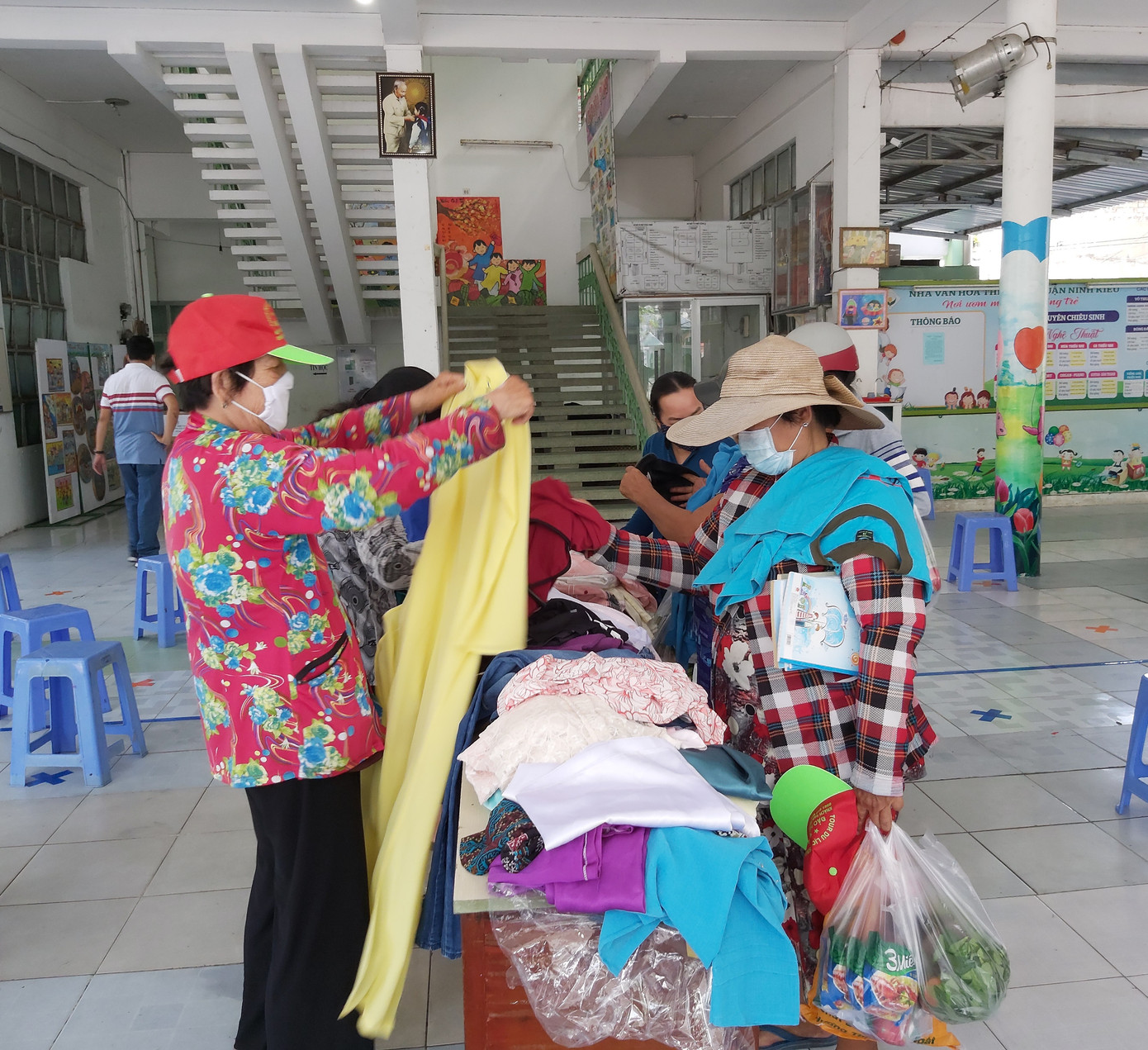 ‘Siêu thị yêu thương 0 đồng’ chính thức khai trương tại Cần Thơ ảnh 11