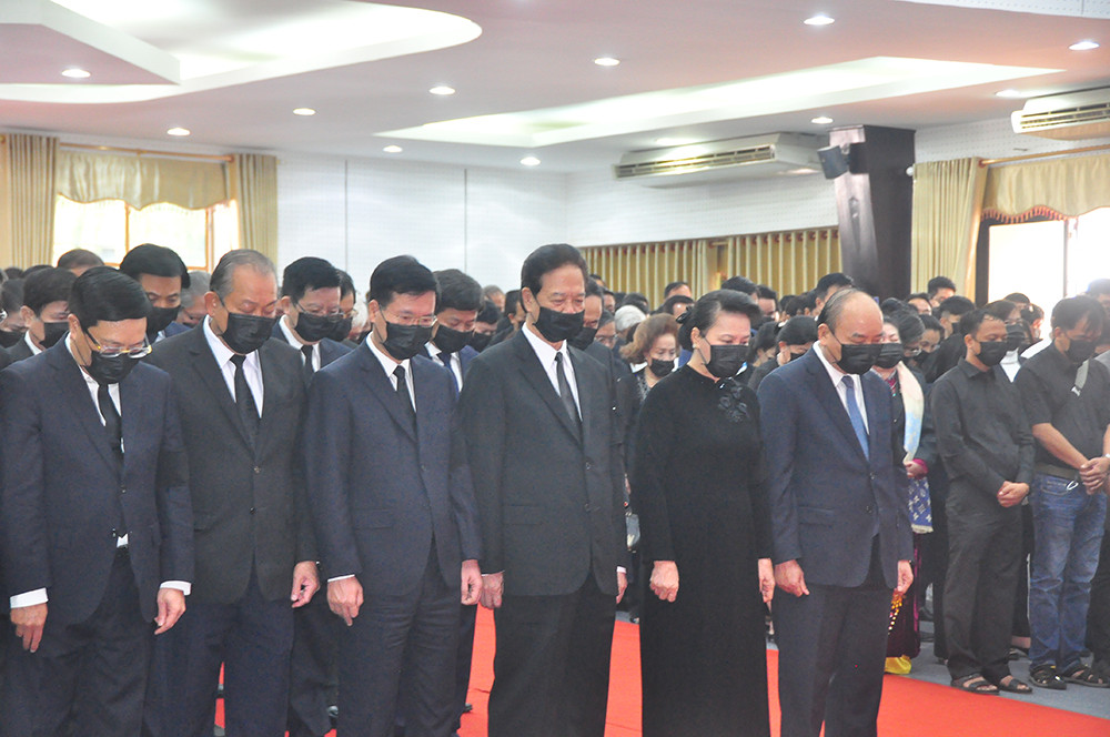 Thương tiếc tiễn đưa nguyên Phó thủ tướng Trương Vĩnh Trọng về nơi an nghỉ ảnh 2