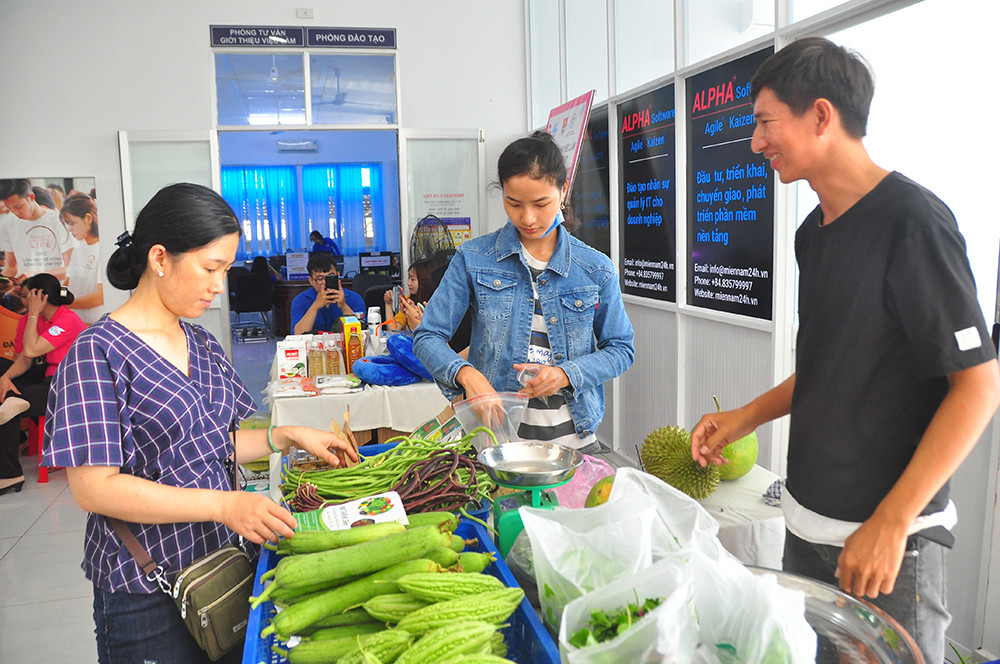 Sôi nổi ngày hội phụ nữ sáng tạo khởi nghiệp ở Cần Thơ ảnh 3