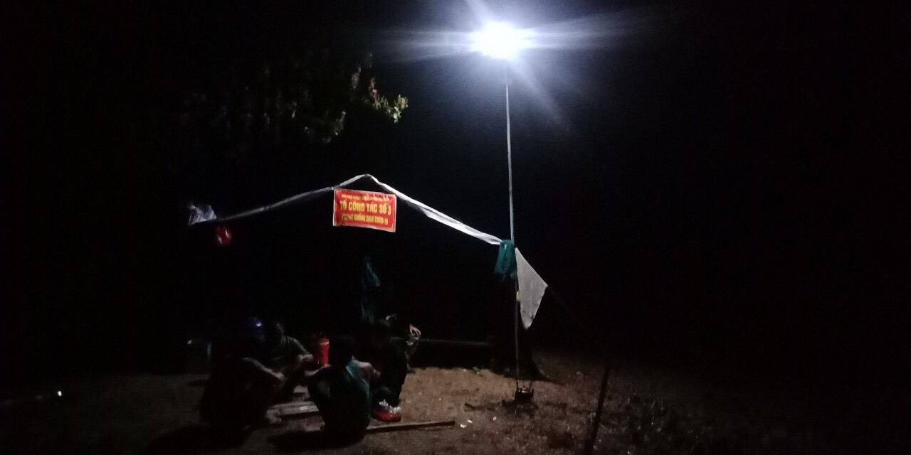 Tuổi trẻ An Giang 'thắp sáng biên cương' ngăn chặn COVID-19 ảnh 4