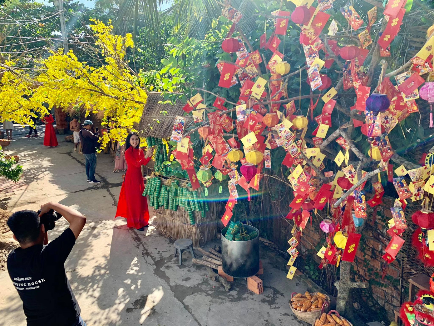 Rộn ràng sắc xuân ở trung tâm vùng sông nước ​miền Tây ảnh 4