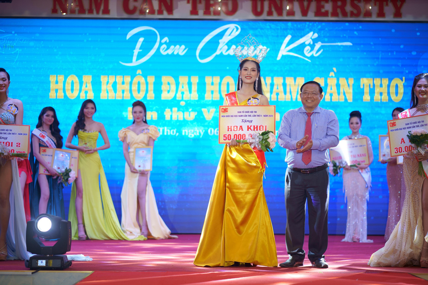 Tân Hoa khôi ĐH Nam Cần Thơ muốn thử sức ở Hoa hậu Việt Nam ảnh 6